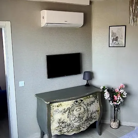 Boutique Style - 2 Bedroom Apartment- Ta'xbiex, Sliema Area דירה *